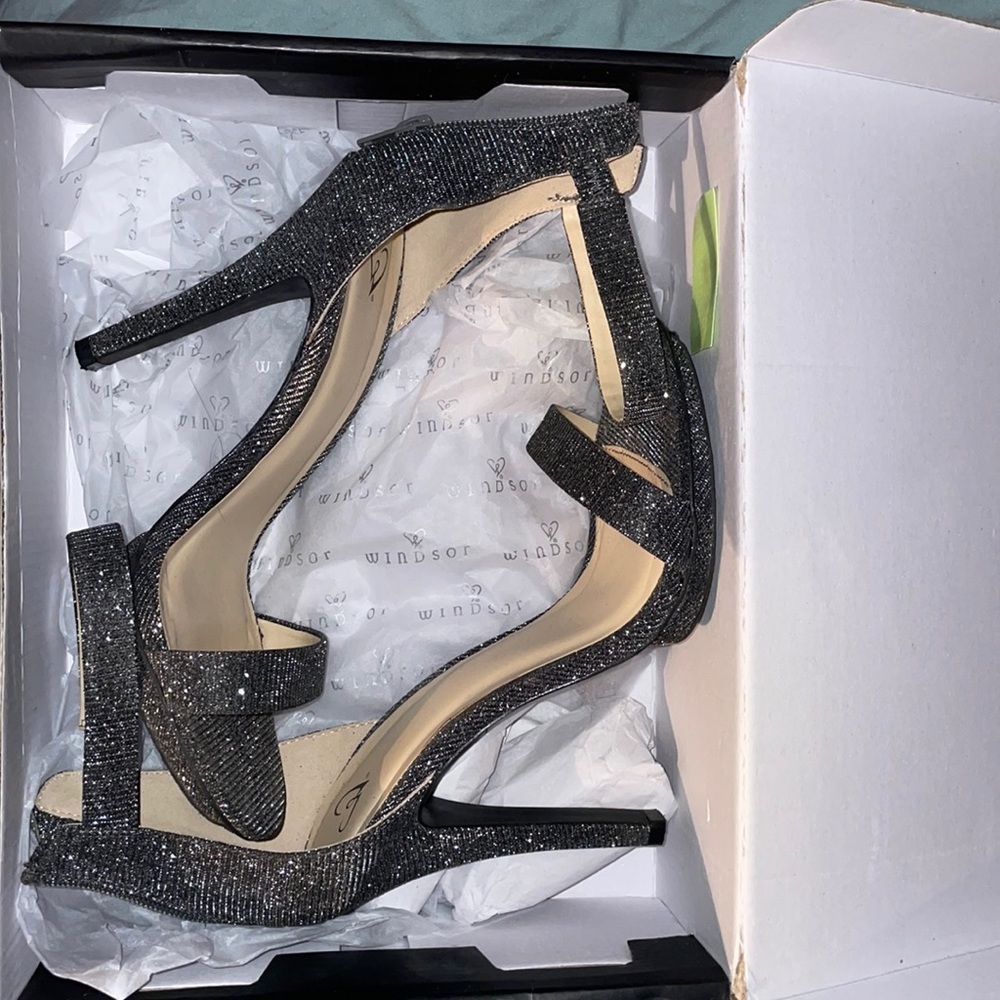 Windsor Heels